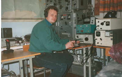 Керівник гуртка Радіооператори - І.Трикозенко 1998 рік