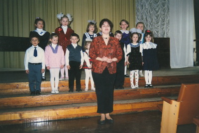 Молодший склад хору "Щедрик". Керівник - О. Штукар